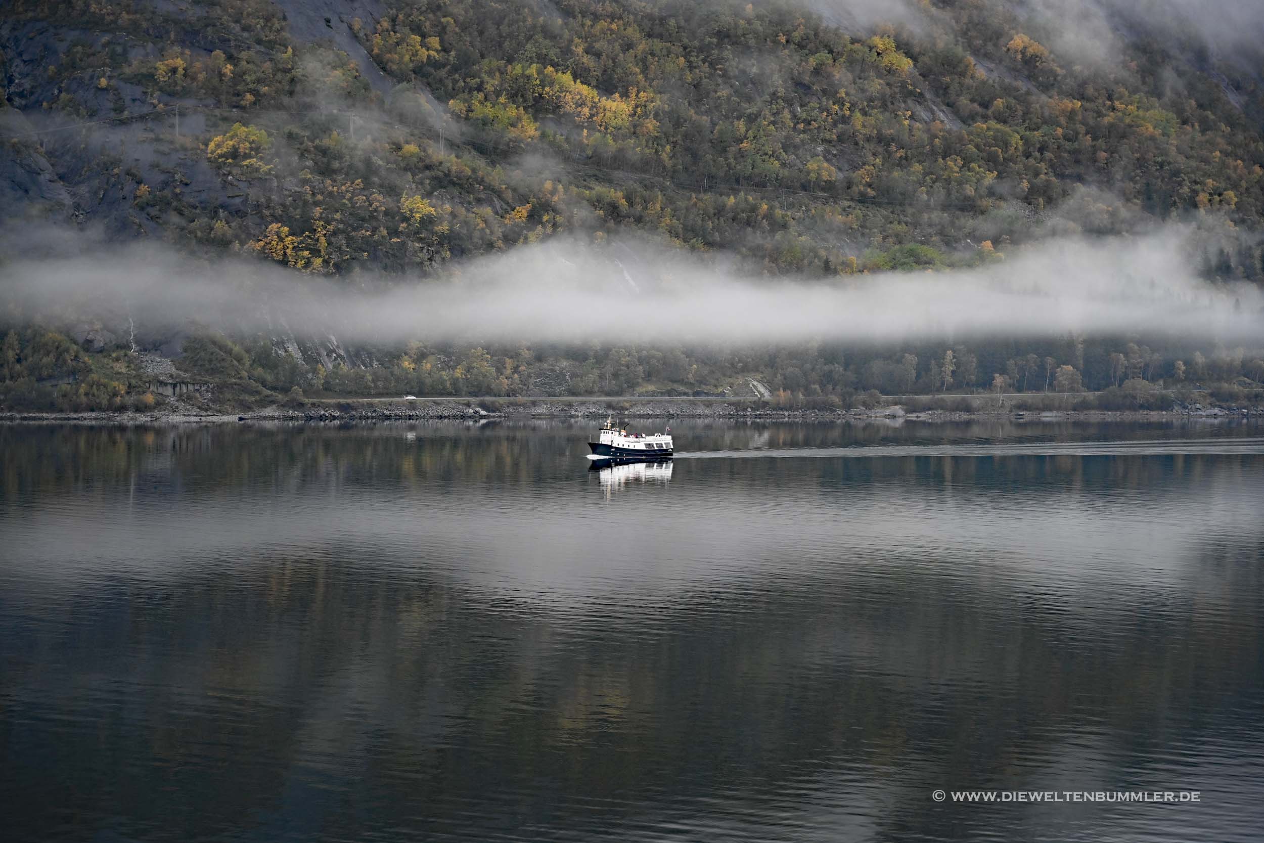 Nebel über dem Fjord Nebel über dem Fjord