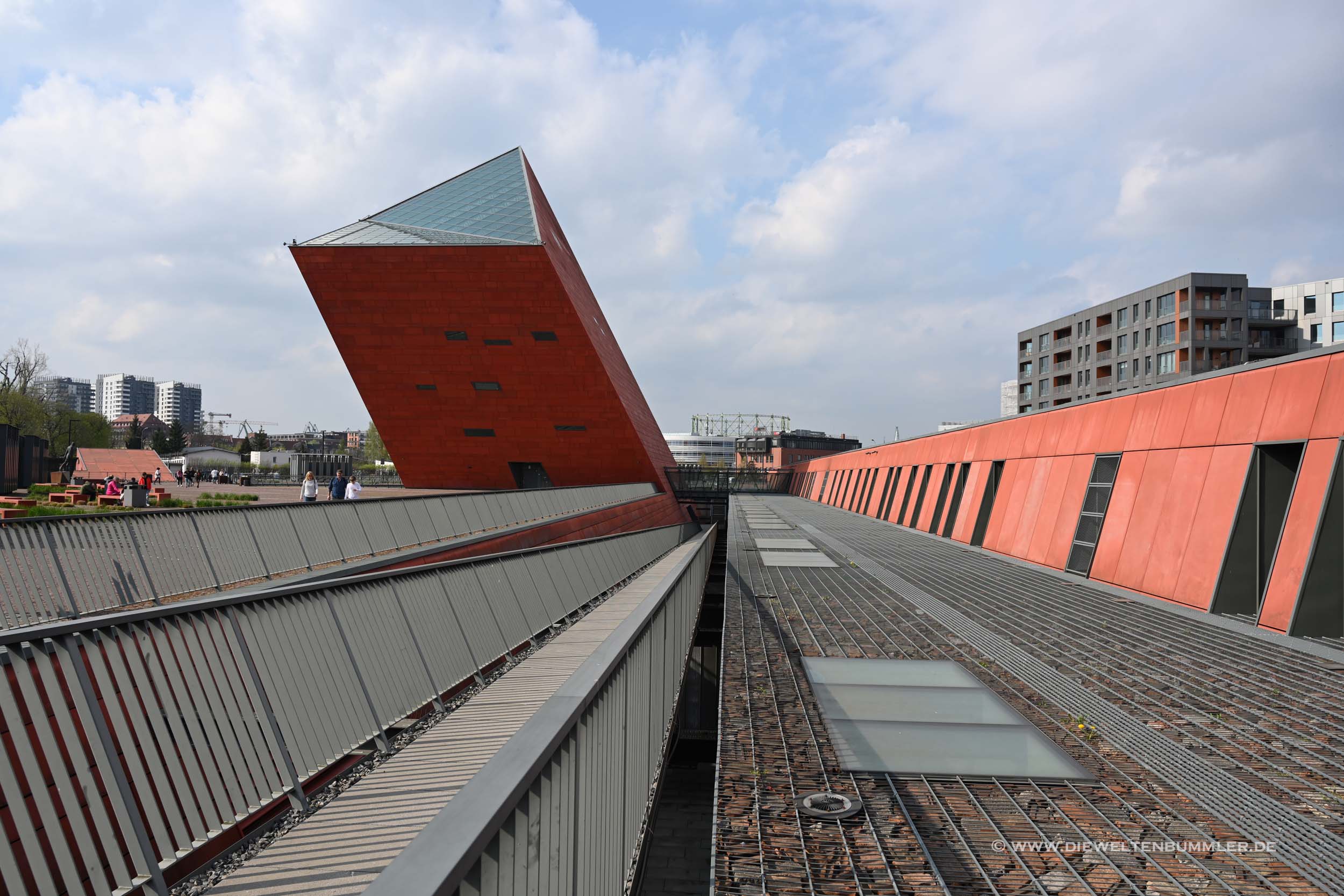 Zugang zum Museum des Zweiten Weltkriegs in Danzig