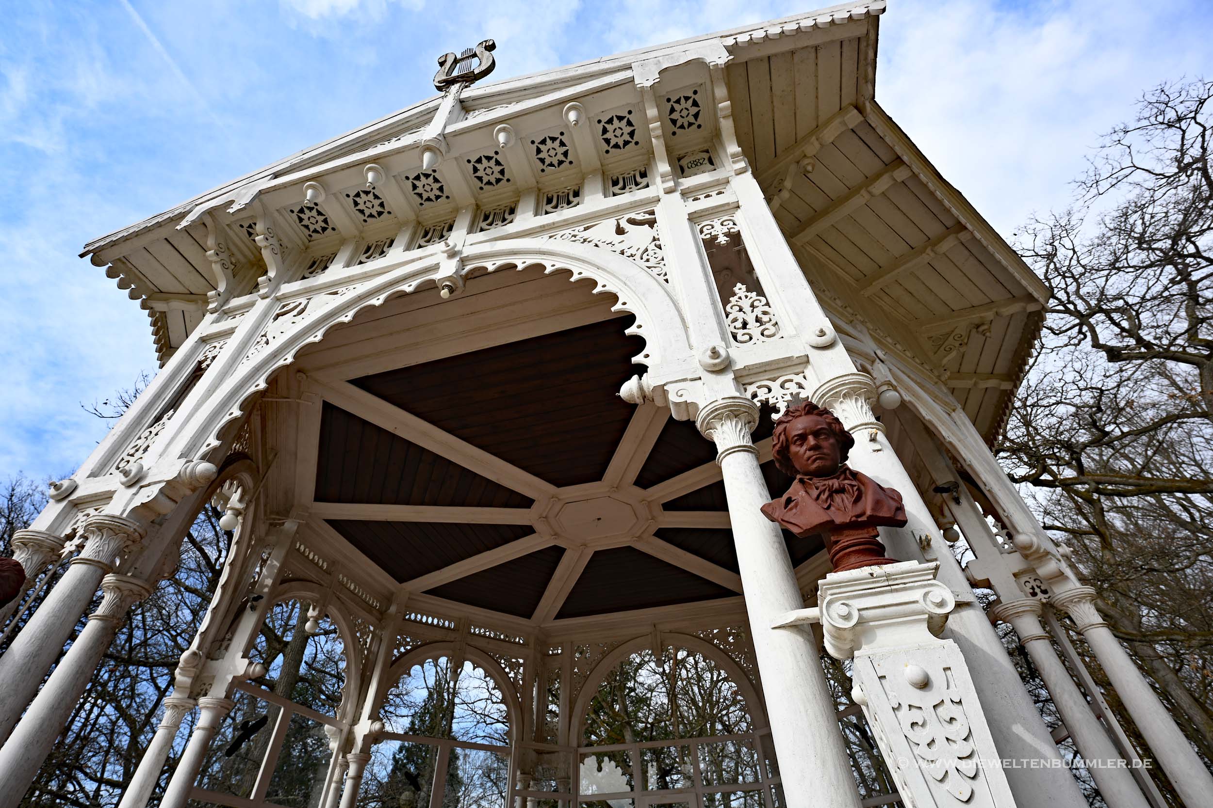 Beethovenbüste am Musikpavillon Beethovenbüste am Musikpavillon