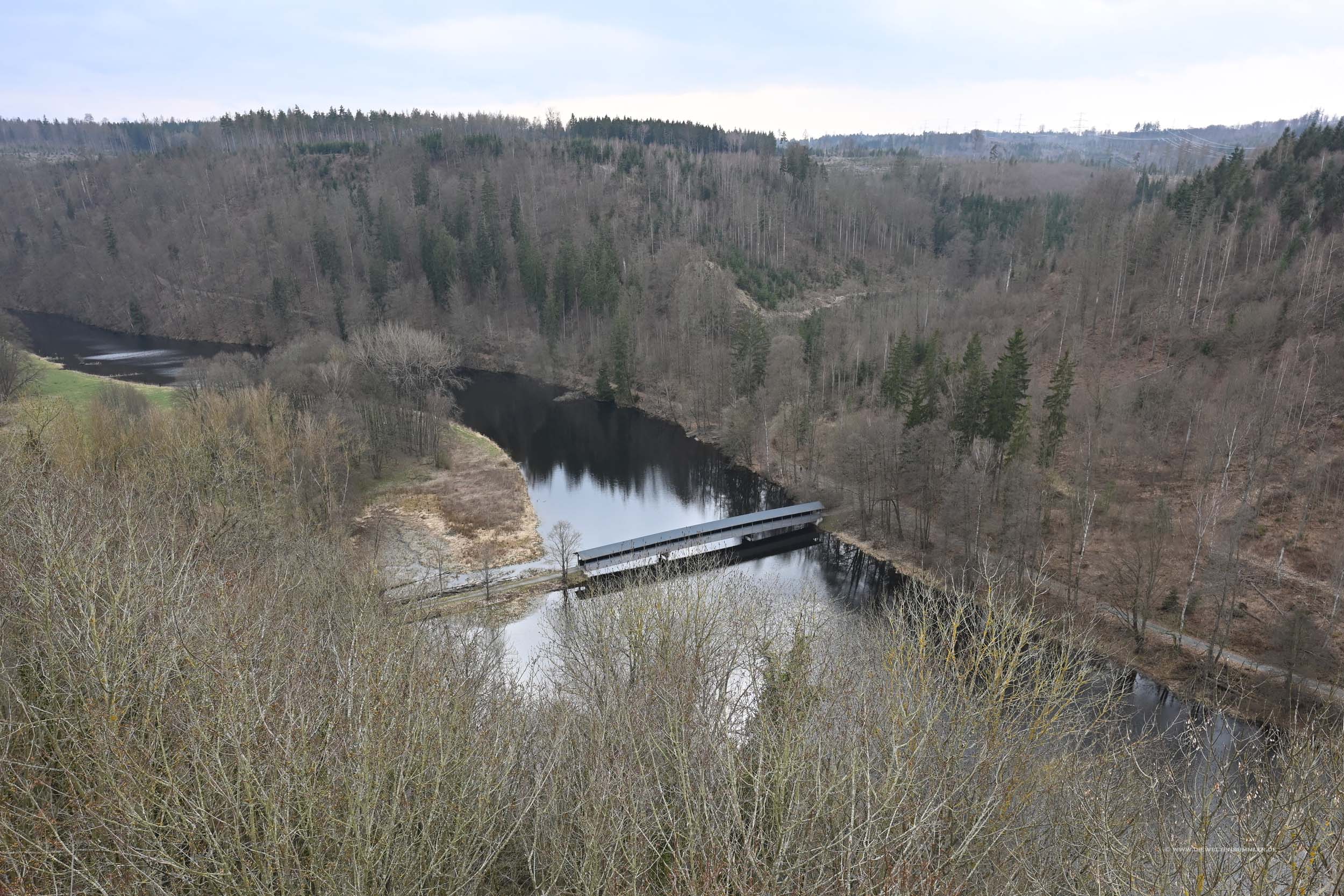 Holzbrücke über der Saale Holzbrücke über der Saale