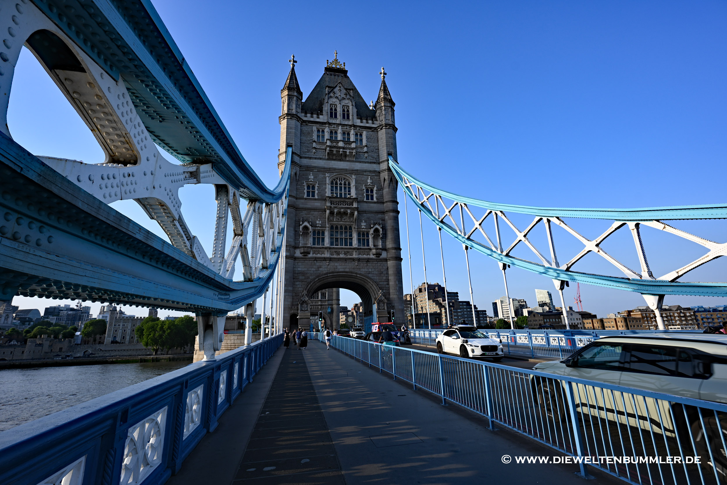 Über die Tower Bridge Über die Tower Bridge