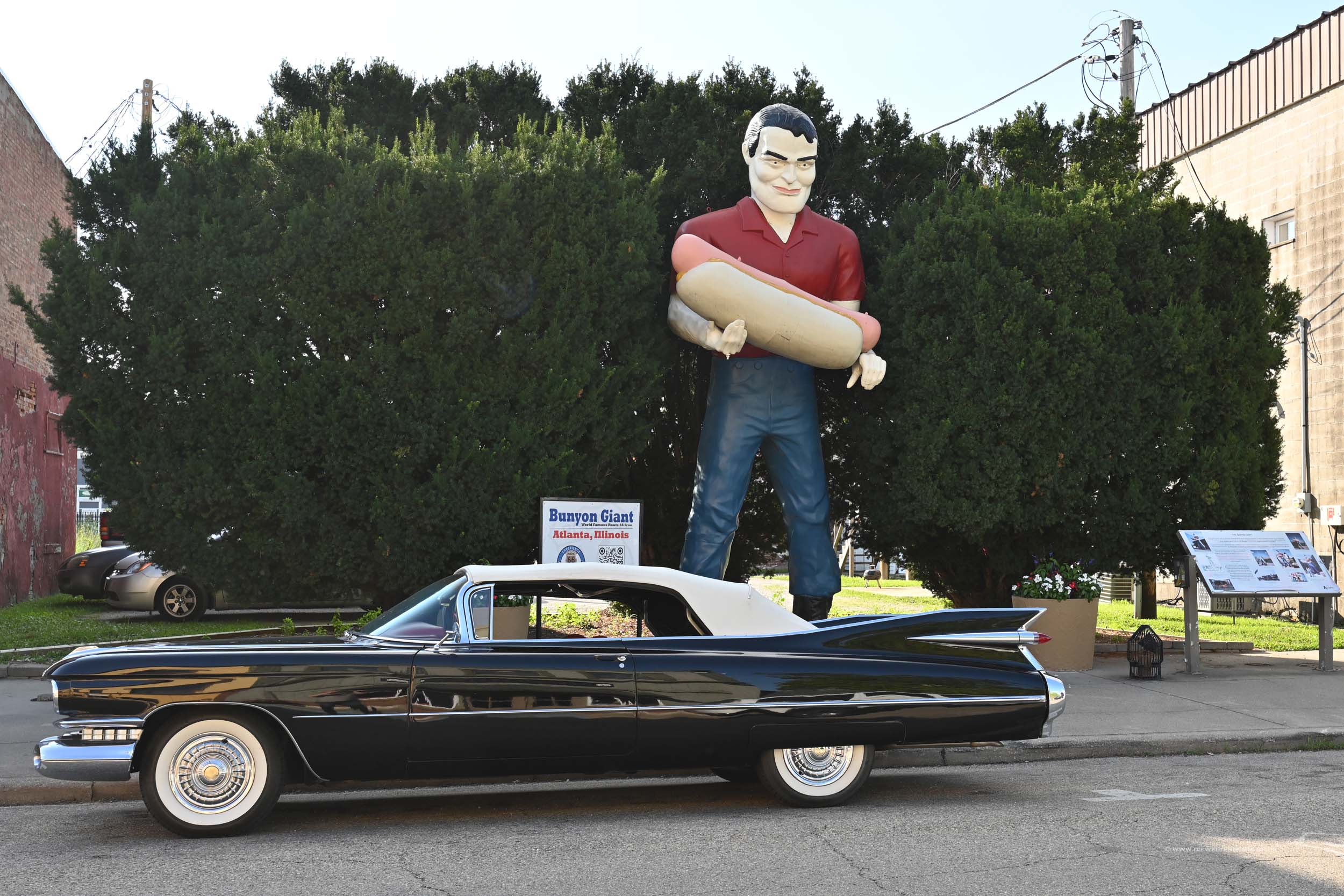 Muffler Man in Atlanta